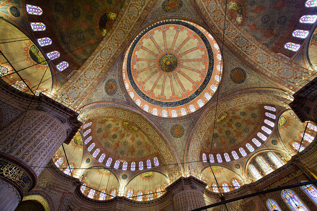 Ceiling, Interior, Blue Mosque (Sultan Ahmed Mosque), 1609, UNESCO World Heritage Site, Sultanahmet, Istanbul, Turkey, Europe