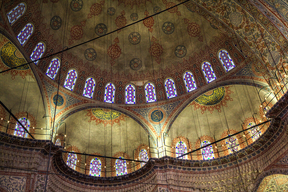 Ceiling and Walls, Interior, Blue Mosque (Sultan Ahmed Mosque), 1609, UNESCO World Heritage Site, Sultanahmet, Istanbul, Turkey, Europe