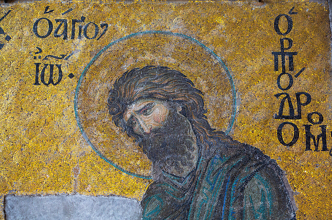 Bildnis Johannes des Täufers, Deesis-Mosaik von Christus, Innenraum, Große Moschee Hagia Sophia, 537 n. Chr., UNESCO-Welterbe, Sultanahmet, Istanbul, Türkei, Europa