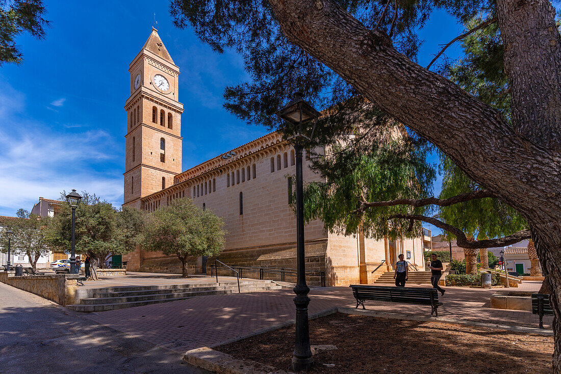 View of Mare de Deu del Carme de Portocristo church, Porto Cristo, Majorca, Balearic Islands, Spain, Europe