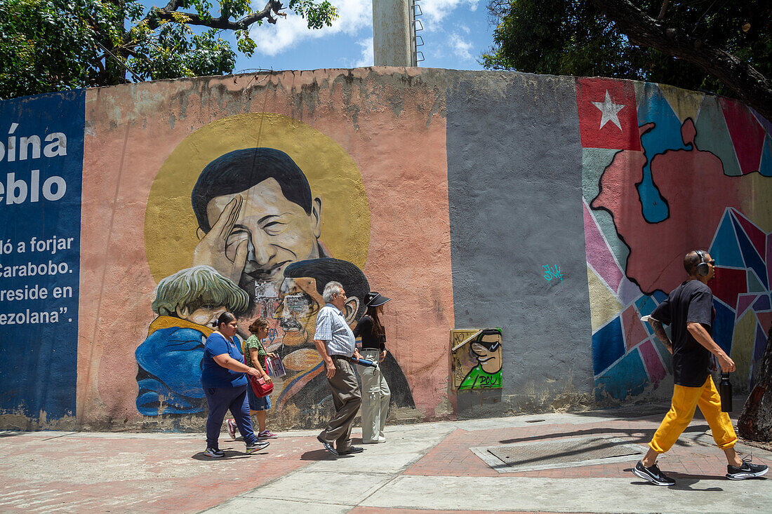 Tag der Präsidentschaftswahlen in Venezuela, wo der derzeitige Präsident Nicolas Maduro und der Oppositionskandidat Edmundo Gonzalez Urrutia gegeneinander antreten.