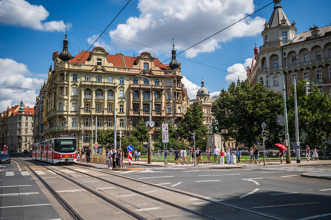 Platz in Masarykovo Nabrezi, Prag, Tschechische Republik