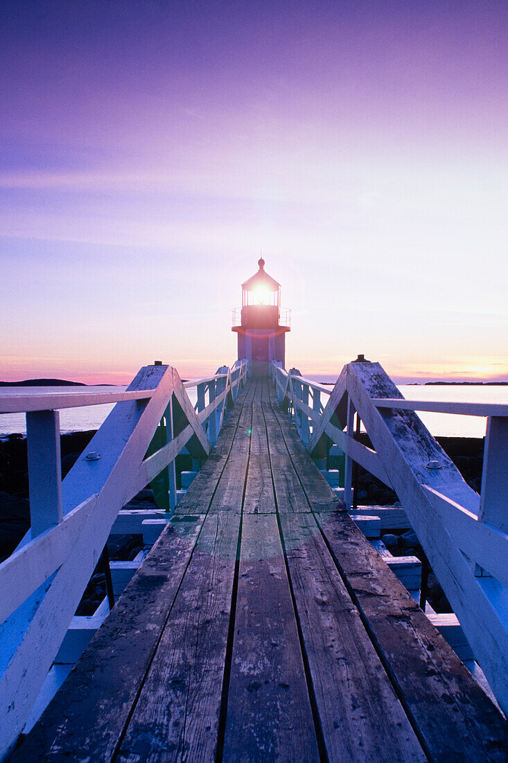 Marshall Point Light Station in der Abenddämmerung