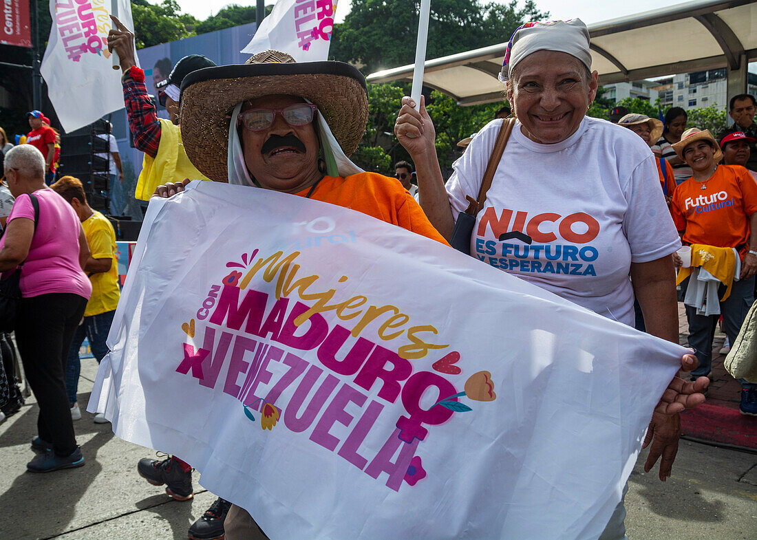 Closing of the electoral campaign in Venezuela. Supporters of President Nicolas Maduro walk through the city of Caracas on the last day of campaigning. Presidential elections will be held on Sunday 28 July.