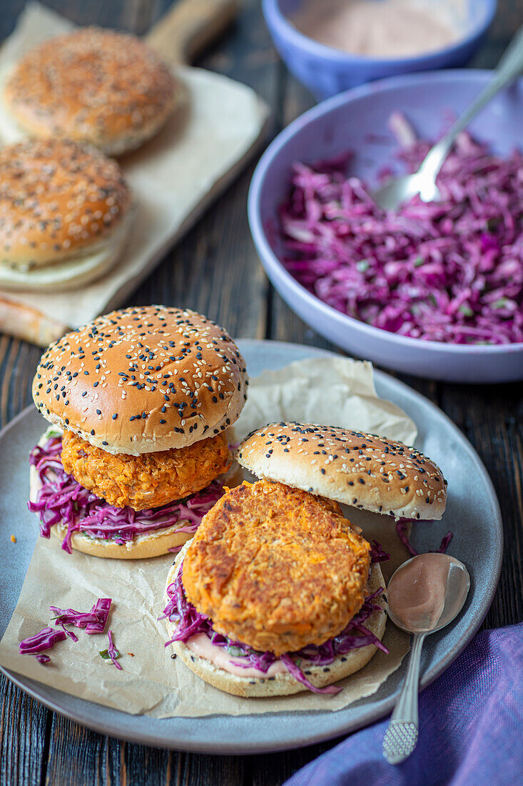 Bean and carrot burger with red cabbage salad