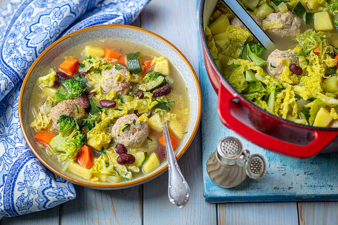 Minestrone with chicken balls and kidney beans