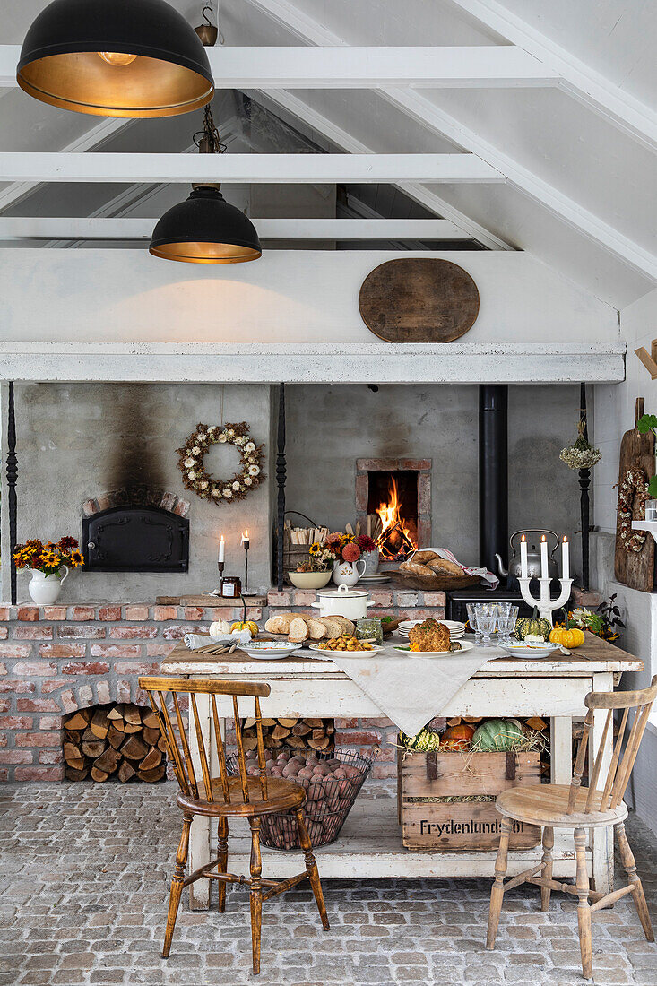 Rustikales Herbstessen im Landhausstil