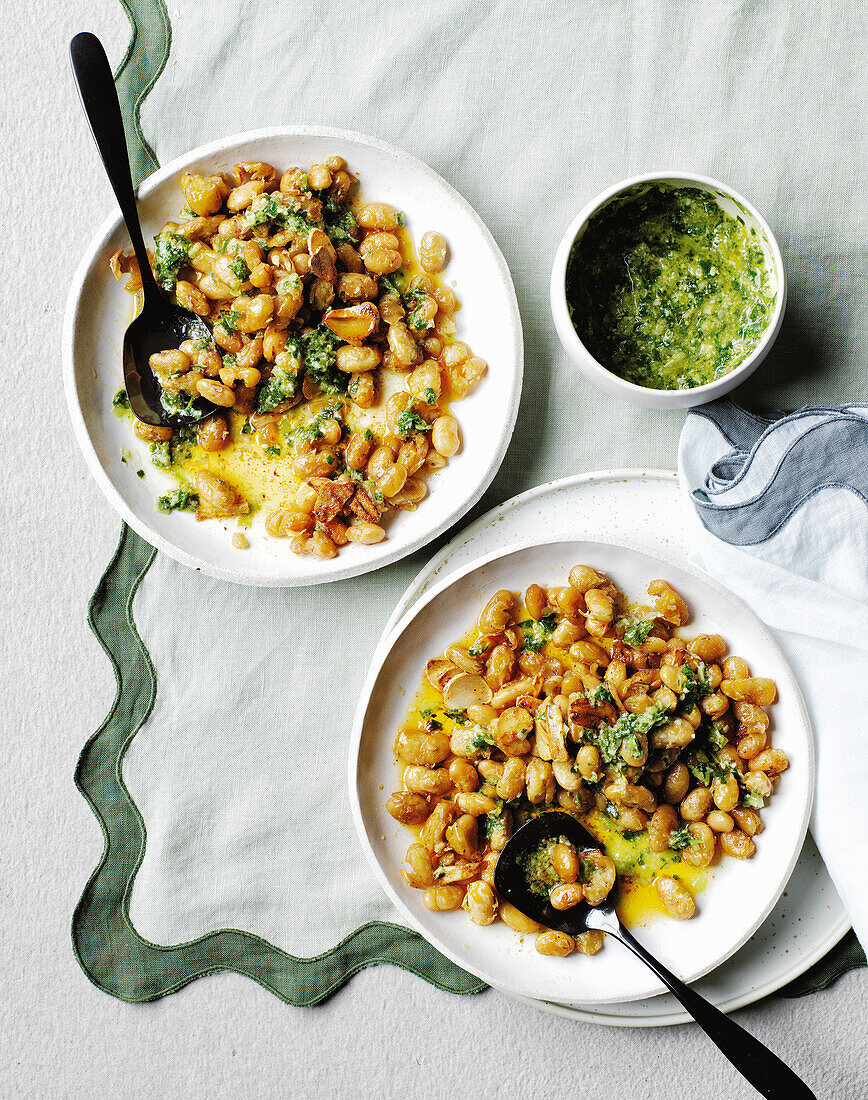 Bohnen mit Pesto und geriebenem Parmesan