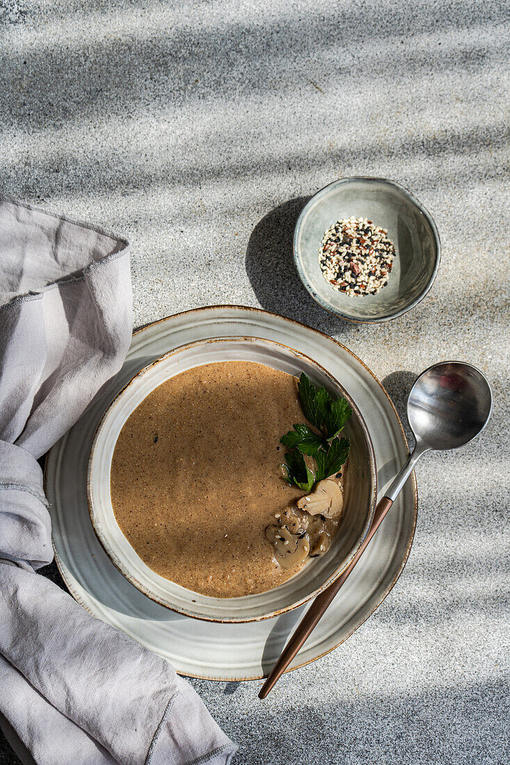 Champignoncremesuppe mit Petersilie