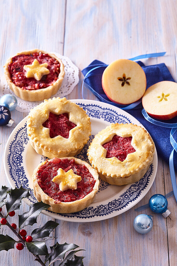 Mini-Mince Pies mit Cranberries und Apfel