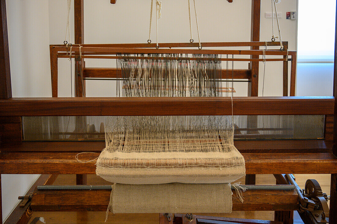 Wooden loom