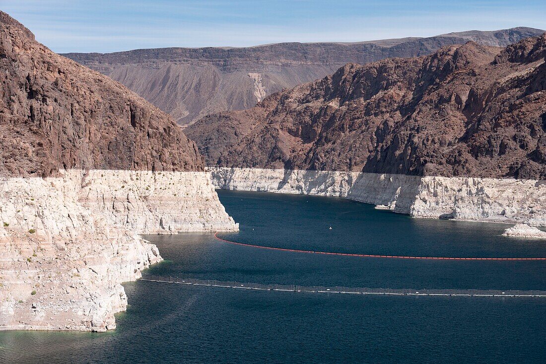 Low water levels at Hoover Dam and Lake Mead