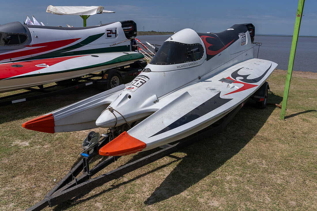 Racing boats on land before an F1 Powerboat race in Dique Frontal, Termas de Rio Hondo, Argentina.