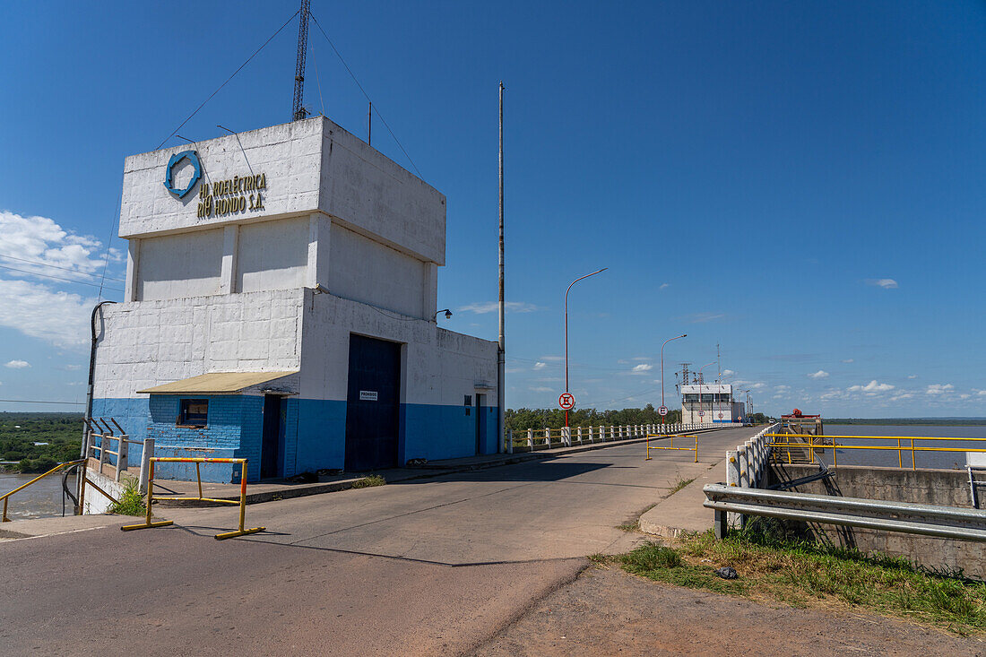 The Transnoa hydroelectric power generating station on the Rio Hondo Dam at Termas de Rio Hondo, Argentina.