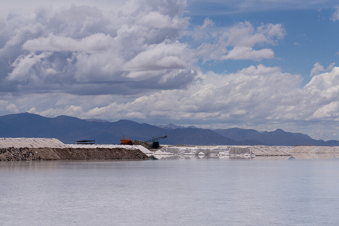 Salzabbau in den Salinen von Salinas Grandes im Nordwesten Argentiniens