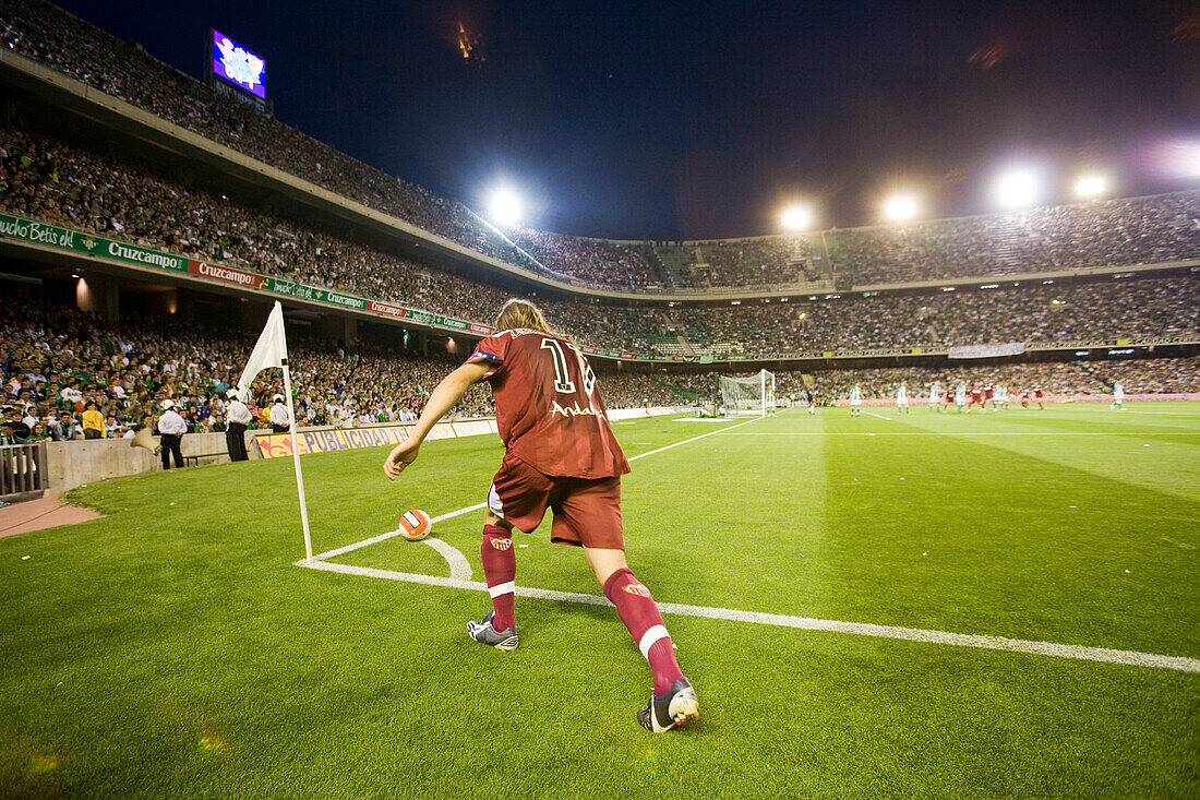 Seville, Spain, May 11 2008, Diego Capel is about to execute a corner kick in a tense derby match between Sevilla FC and Real Betis at Ruiz de Lopera.