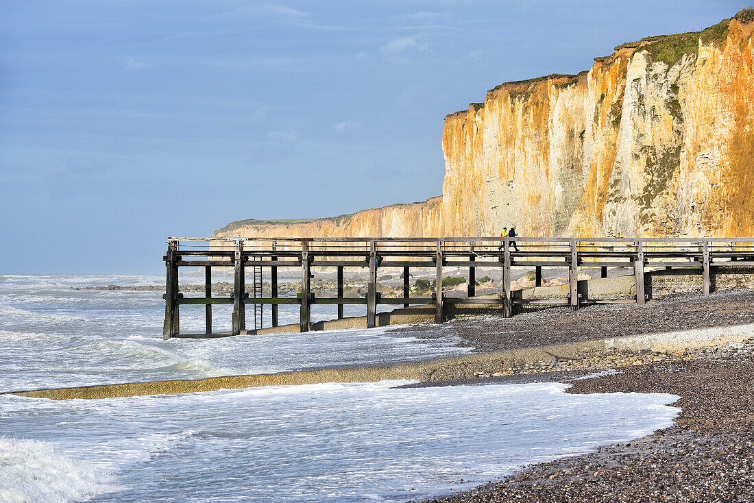 Wooden pier, Veules-les-Roses, Vaucottes hanging valley, Seine-Maritime department, Normandy region, France, Europe