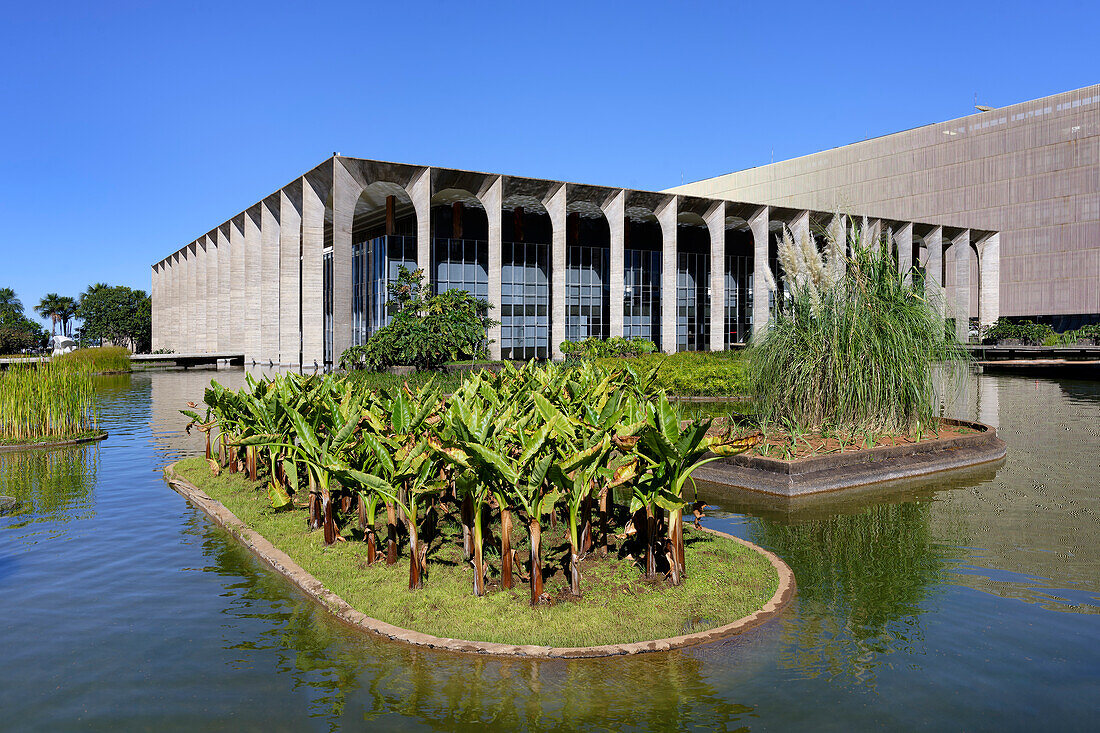 Gebäude des Außenministeriums, Itamaraty-Palast (Palast der Bögen), entworfen von Oscar Niemeyer, UNESCO-Welterbe, Brasilia, Bundesdistrikt, Brasilien, Südamerika