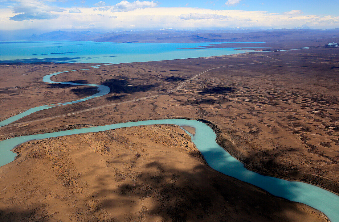 Santa Cruz Fluss und Lago Argentino, Argentinisches Patagonien, Argentinien, Südamerika