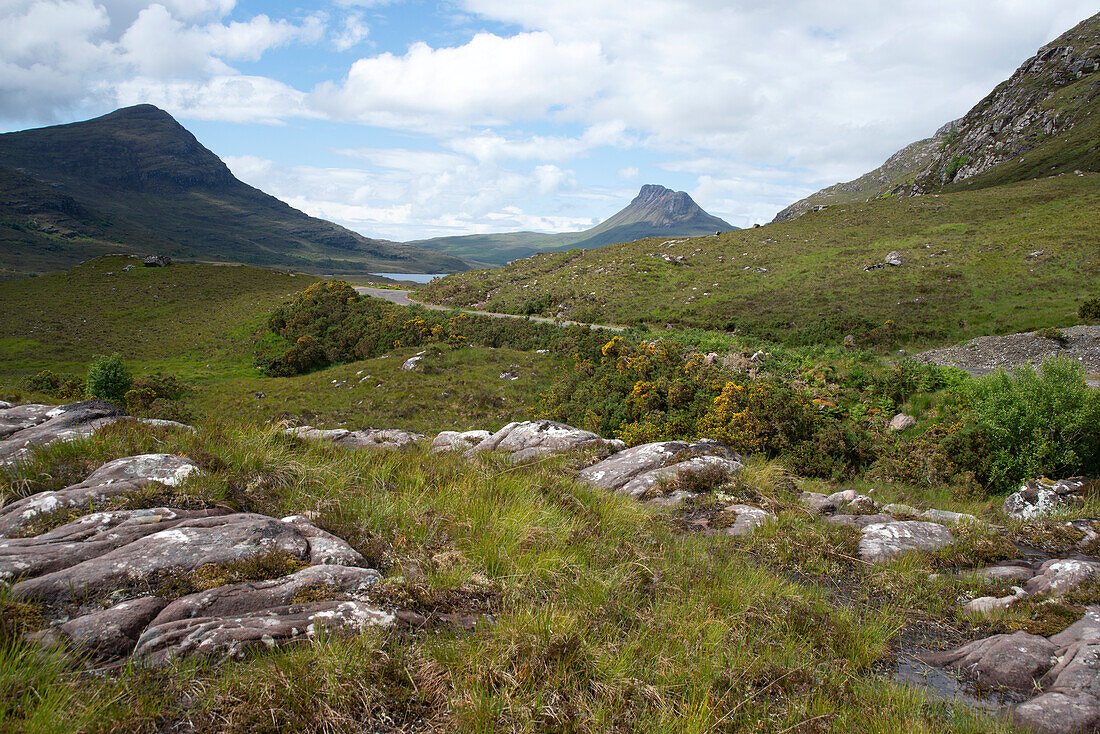 Ullapool to Lochinver scenery, Highlands, Schottland, Vereinigtes Königreich, Europa