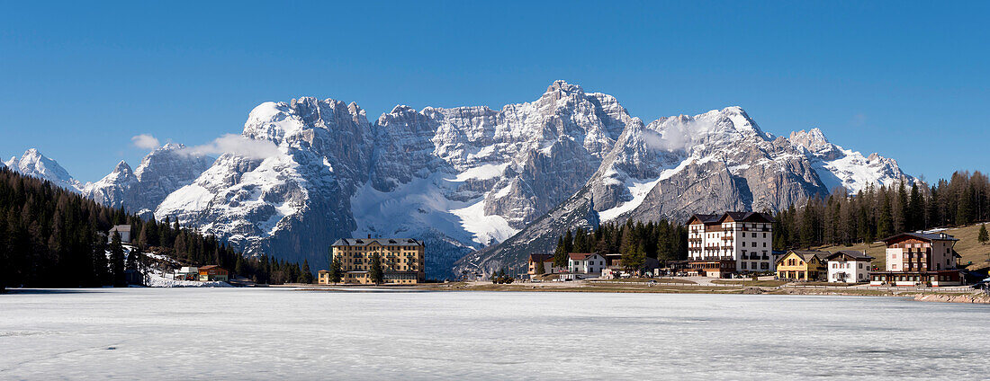 Misurina- und Monte Cristallo-Panorama, Dolomiten, Belluno, Italien, Europa