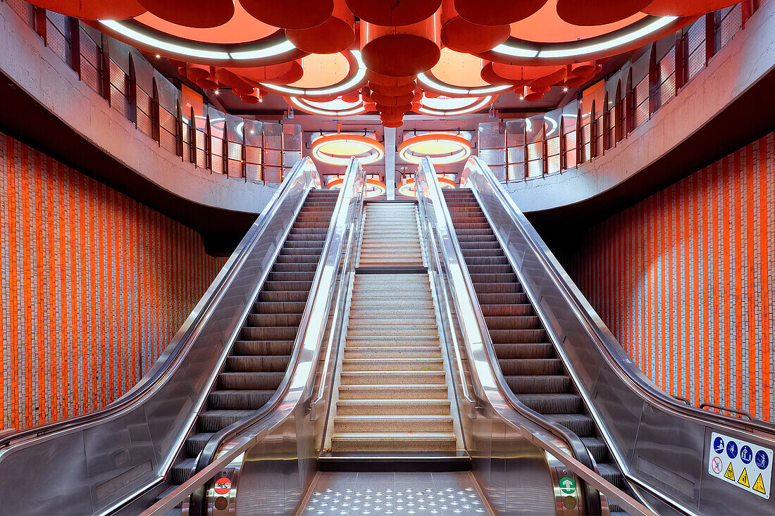 Pannenhuis metro station, Brussels, Brabant, Belgium, Europe