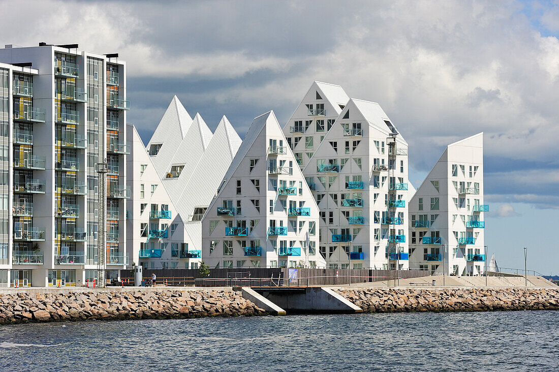 Das Iceberg Apartmenthaus im neuen Stadtteil Aarhus Ost, der durch die Erweiterung des Hafengebiets entstanden ist, Aarhus, Halbinsel Jütland, Dänemark, Europa