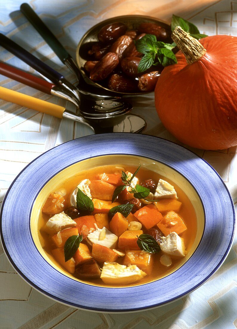 Pumpkin stew with chicken and dates