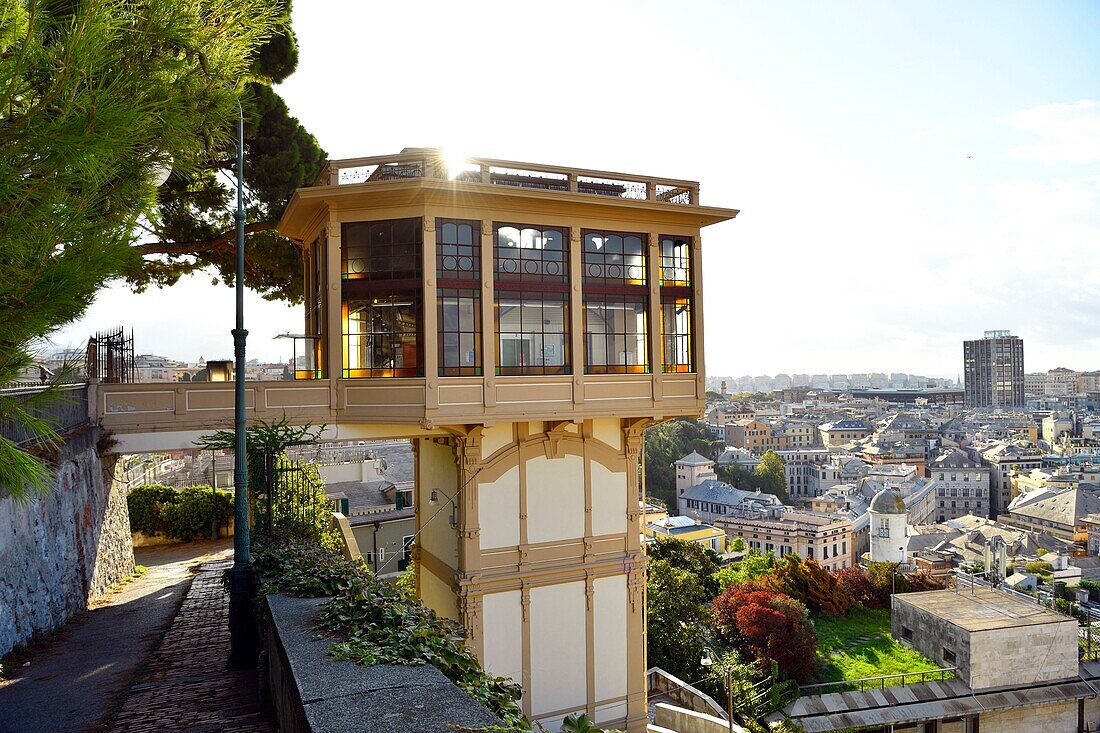 Italy, Liguria, Genoa, Lift Castelleto (Spianata di Castelleto)