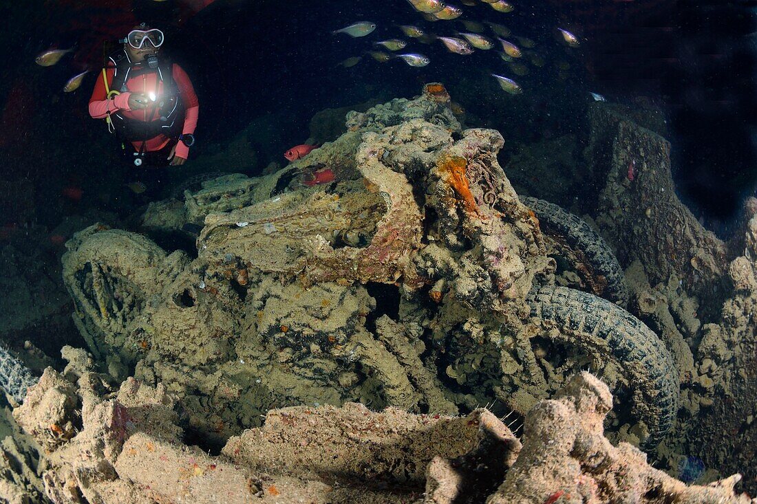 Ägypten, Rotes Meer, Wrack der Thistlegorm, Motorräder im Laderaum