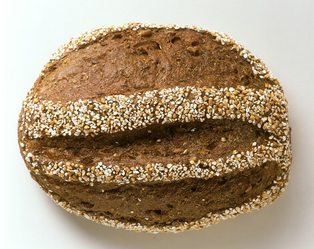 Wholemeal bread with coarsely-ground grain