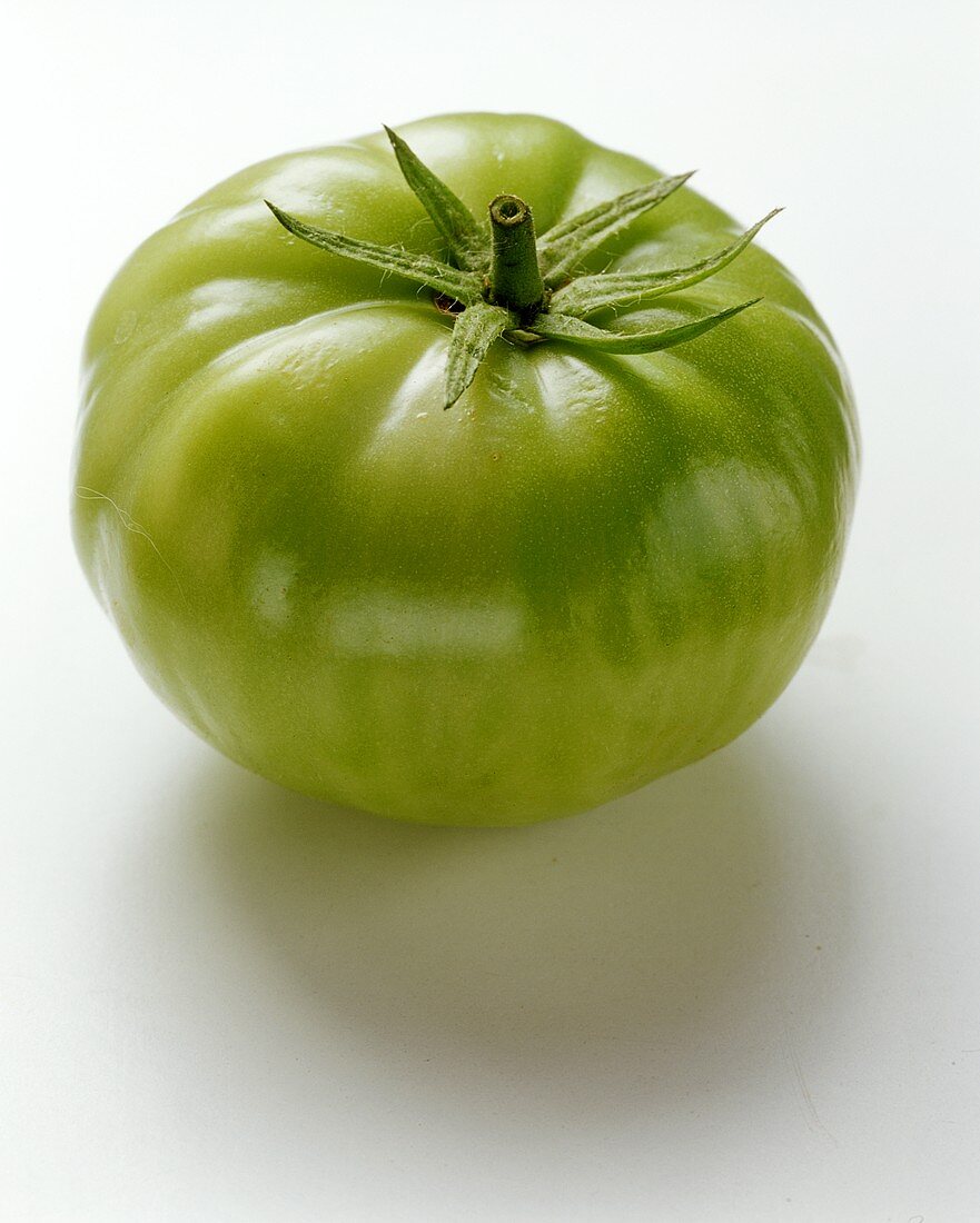 A green beefsteak tomato