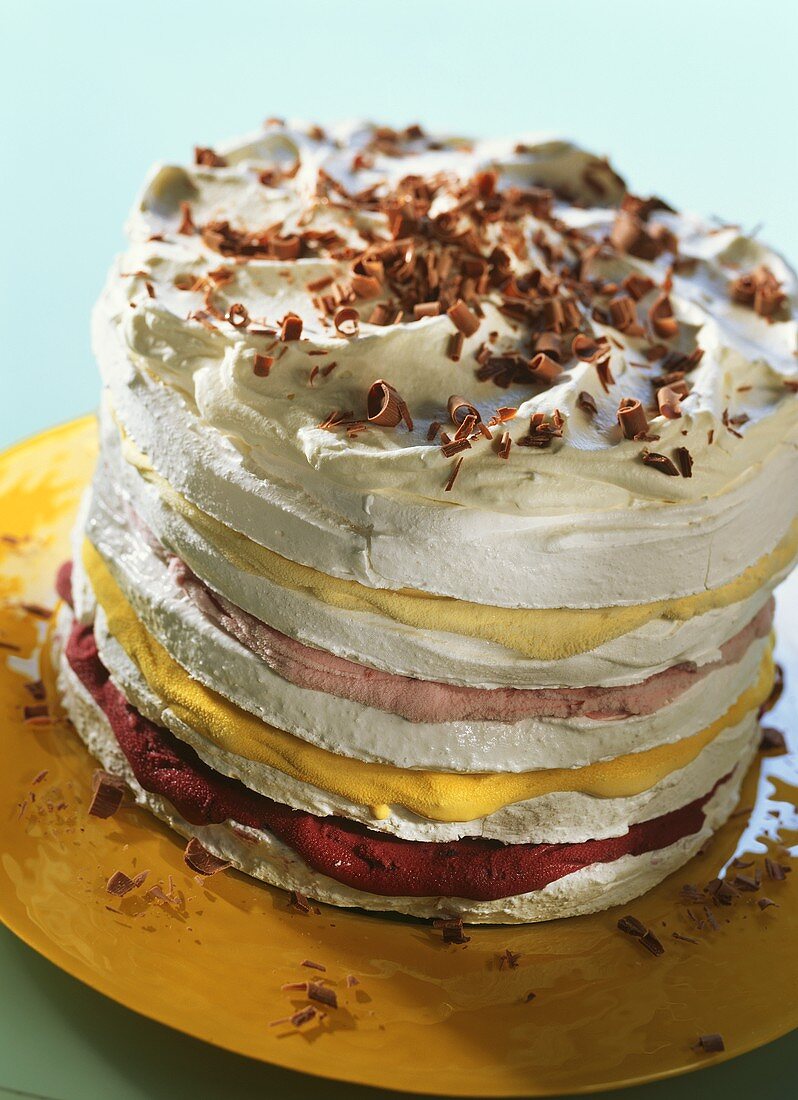 Ice review cake (layered ice cream cake)