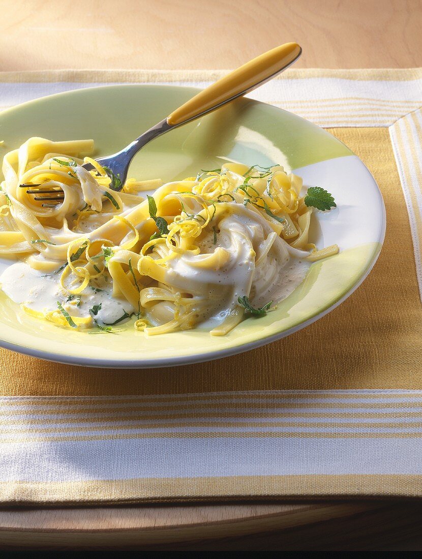 Tagliatelle al limone (Ribbon pasta with lemon sauce, Italy)