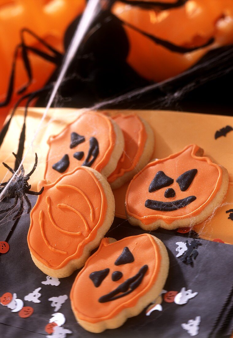 Biscuits with pumpkin decoration for Halloween