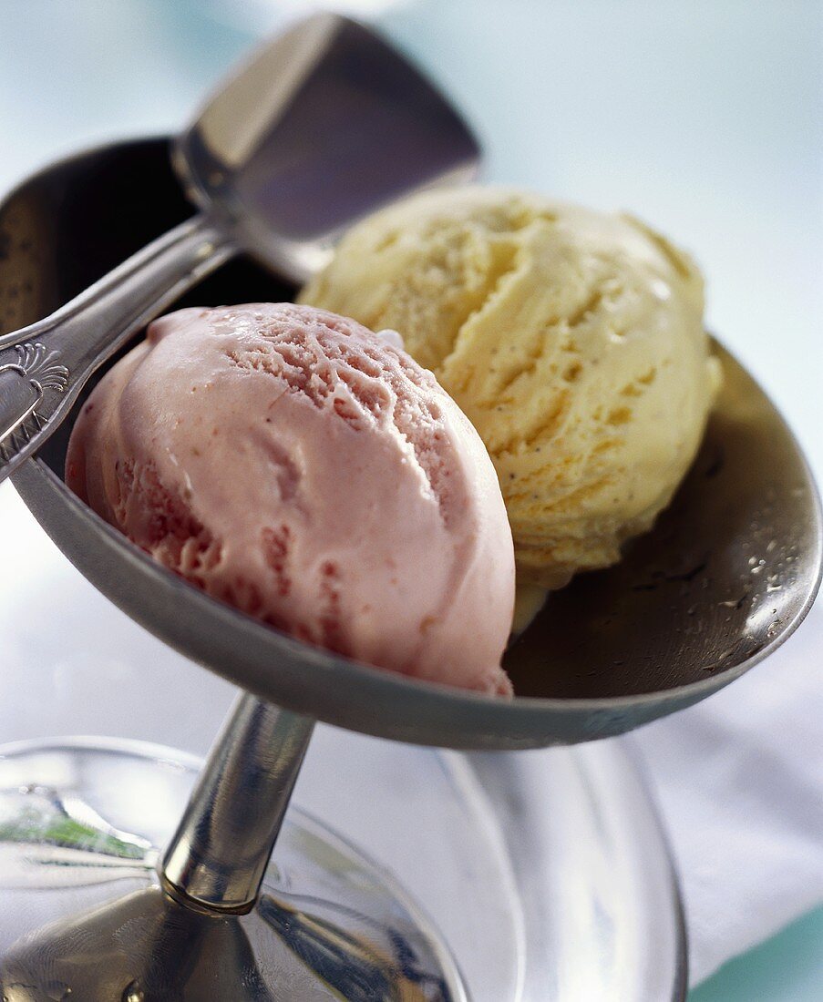 Ice cream sundae with strawberry & vanilla ice cream