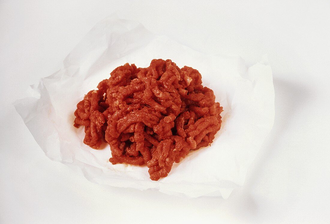 Minced beef on paper