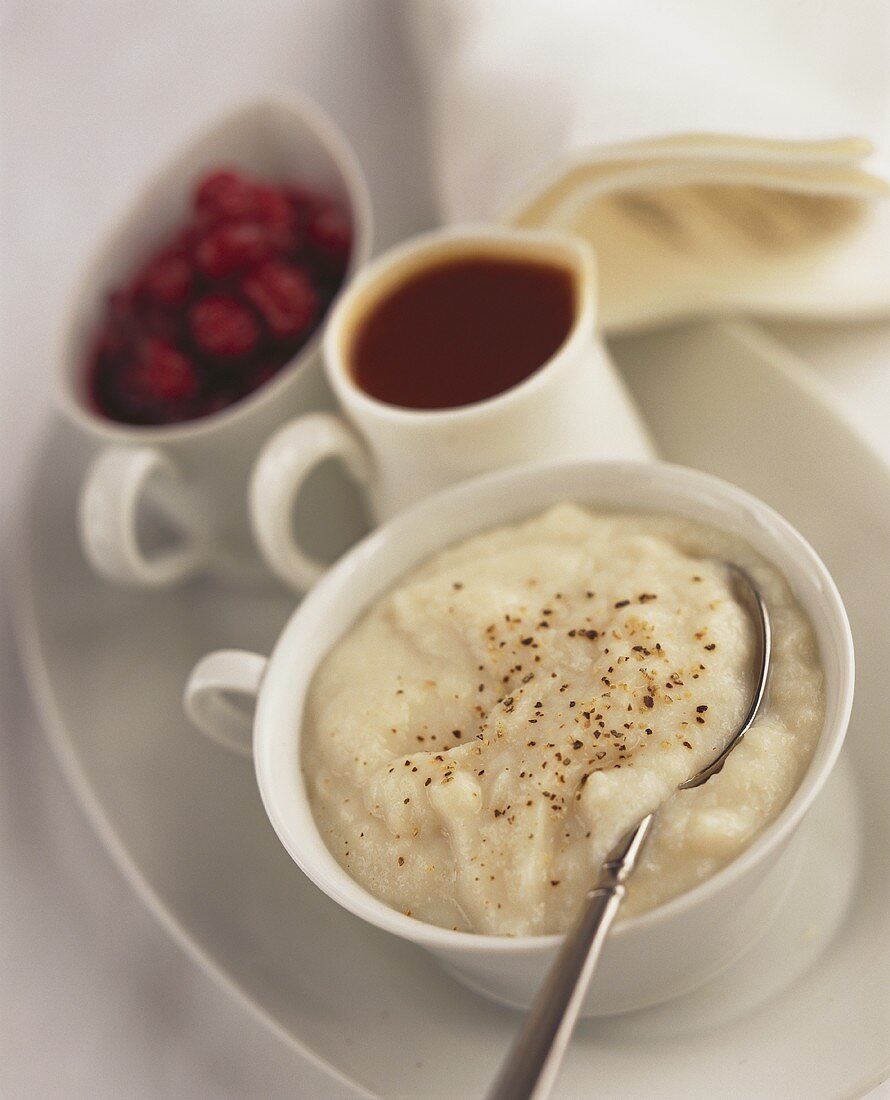 Brotsauce und Cranberries