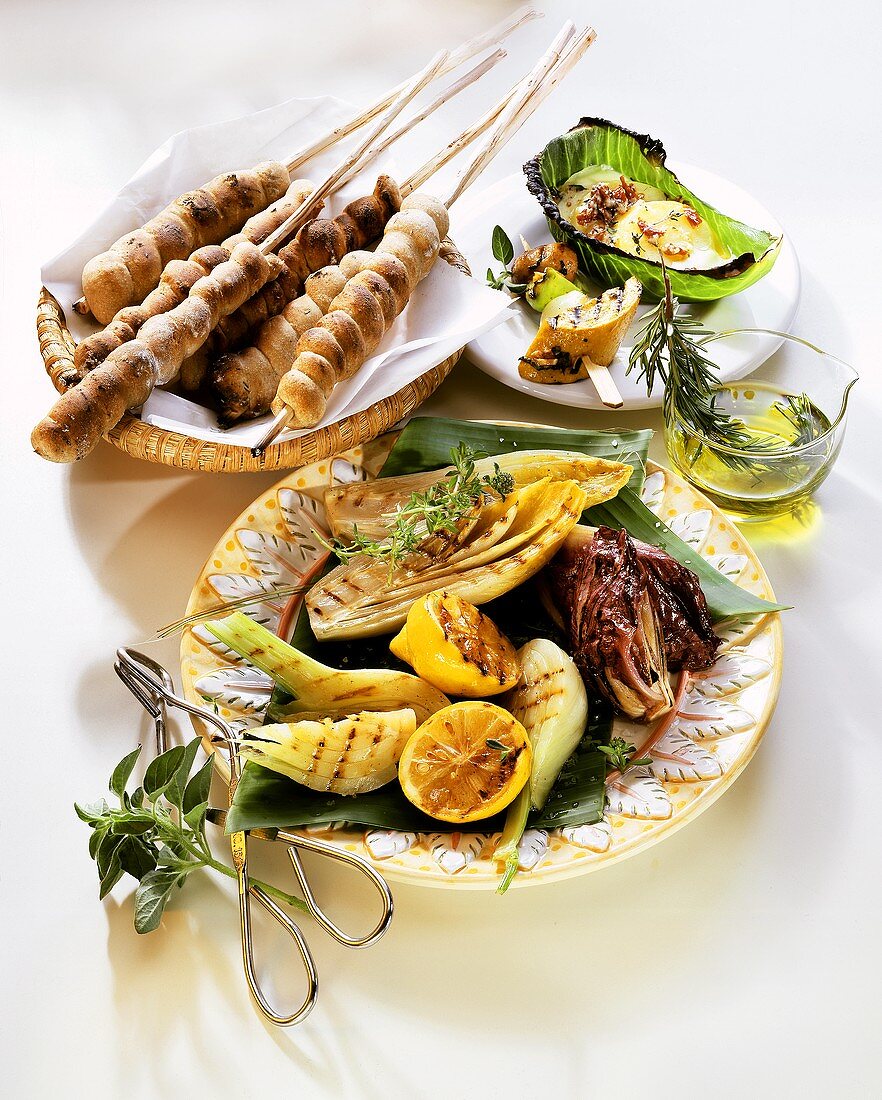 Grilled vegetables and bread