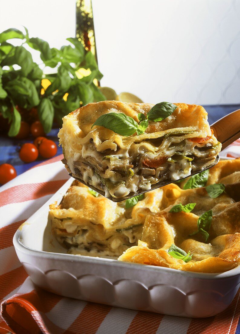 Lasagne with mushrooms and mangetouts