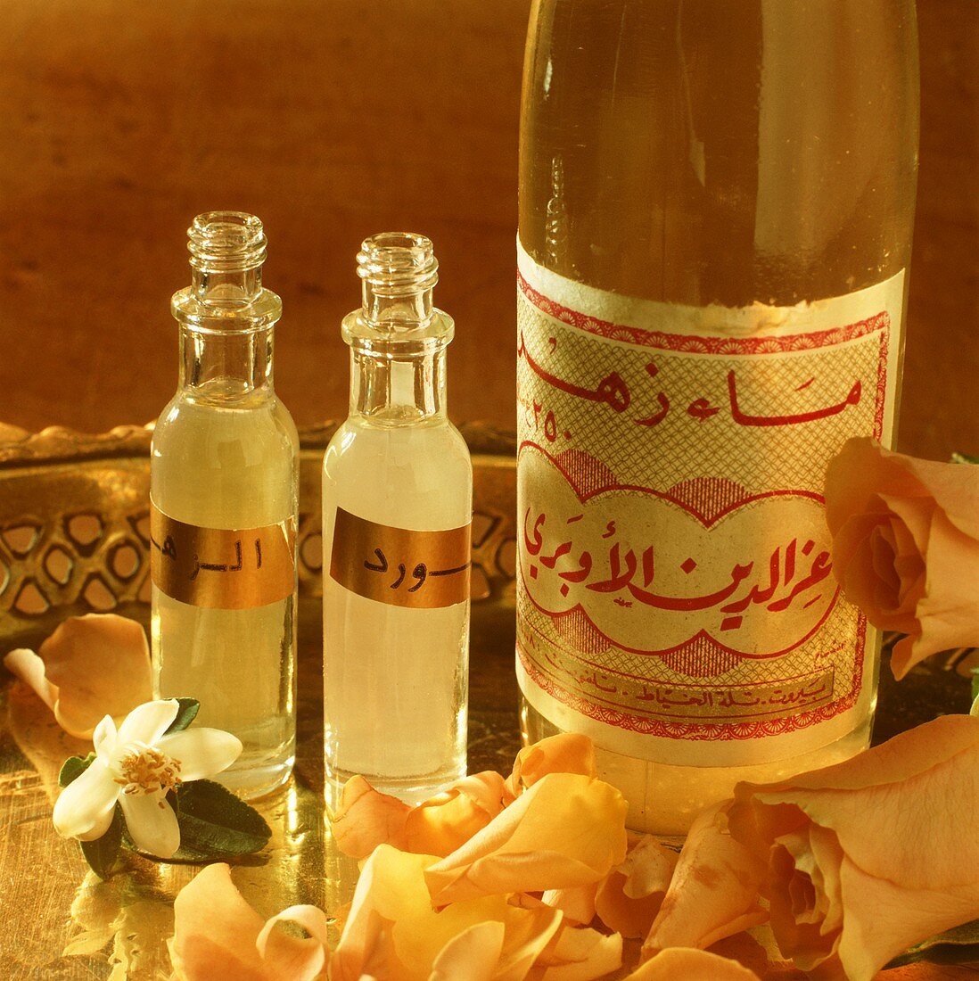 Orangenblütenwasser und Rosenwasser aus Arabien