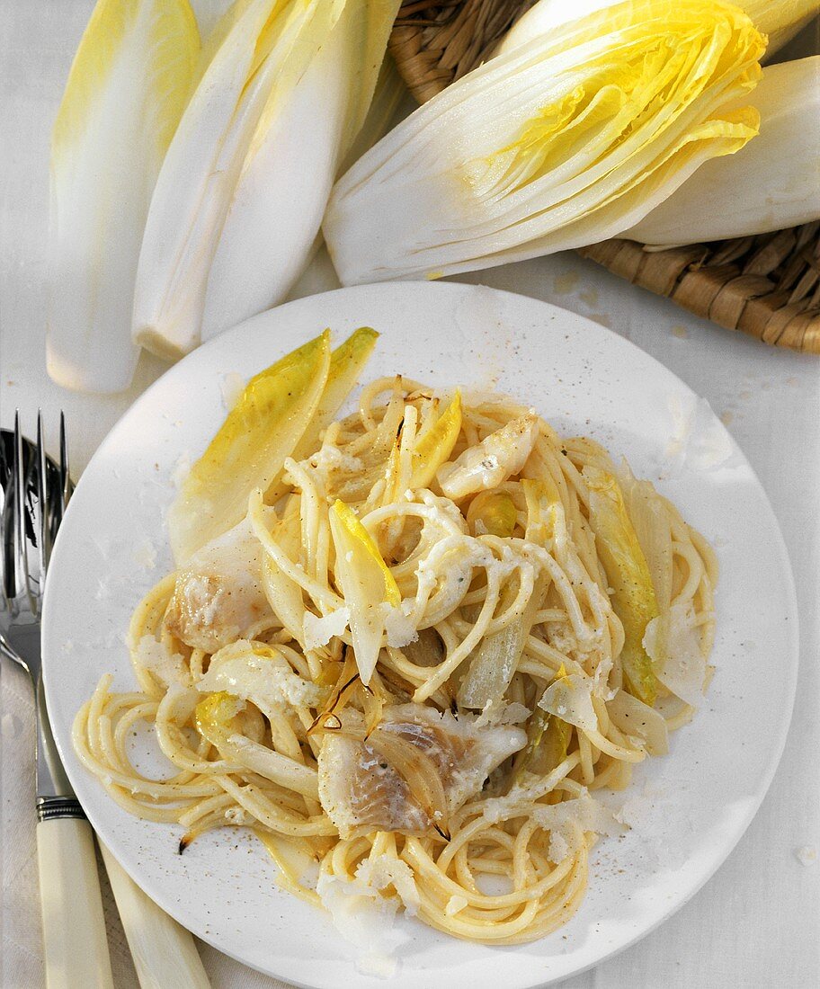 Spaghetti pesce e cicoria(Spaghetti mit Chicorée & Fisch)