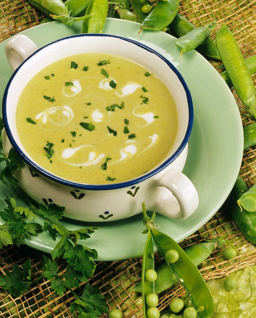 Creamed pea soup