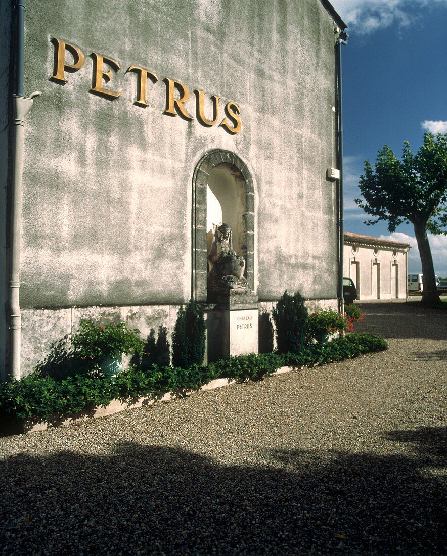 Spitzenweingut Château Petrus, Pomerol, Bordeaux, Frankreich