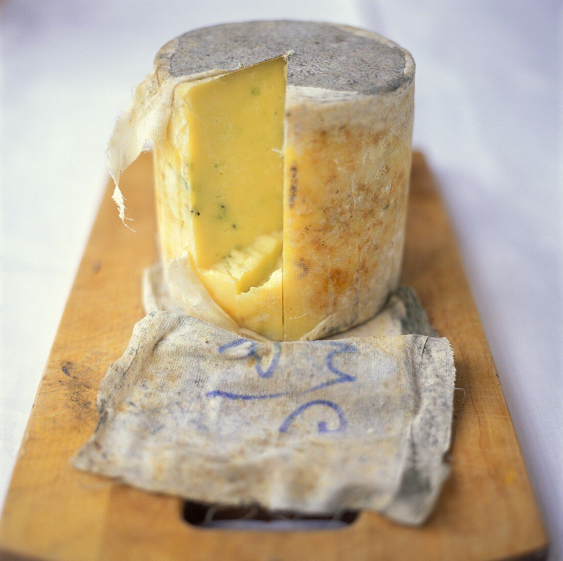 Hard English cheese