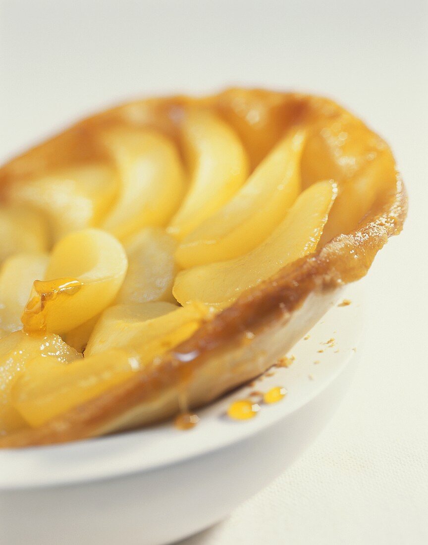 Upside-down pear tart