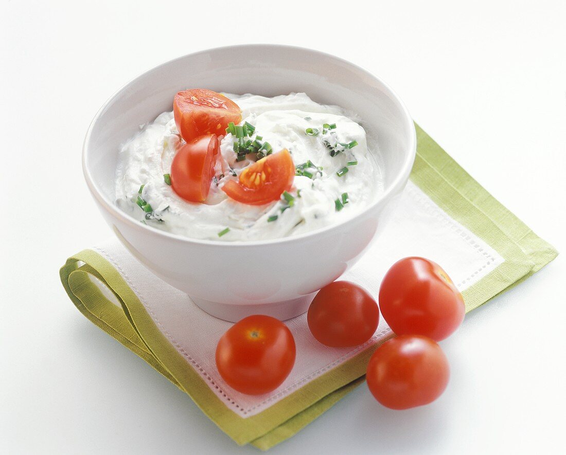 Herb quark with cocktail tomatoes