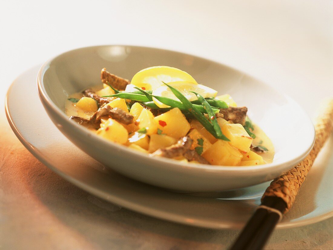Kartoffel-Rindfleisch-Curry mit Prinzessbohnen