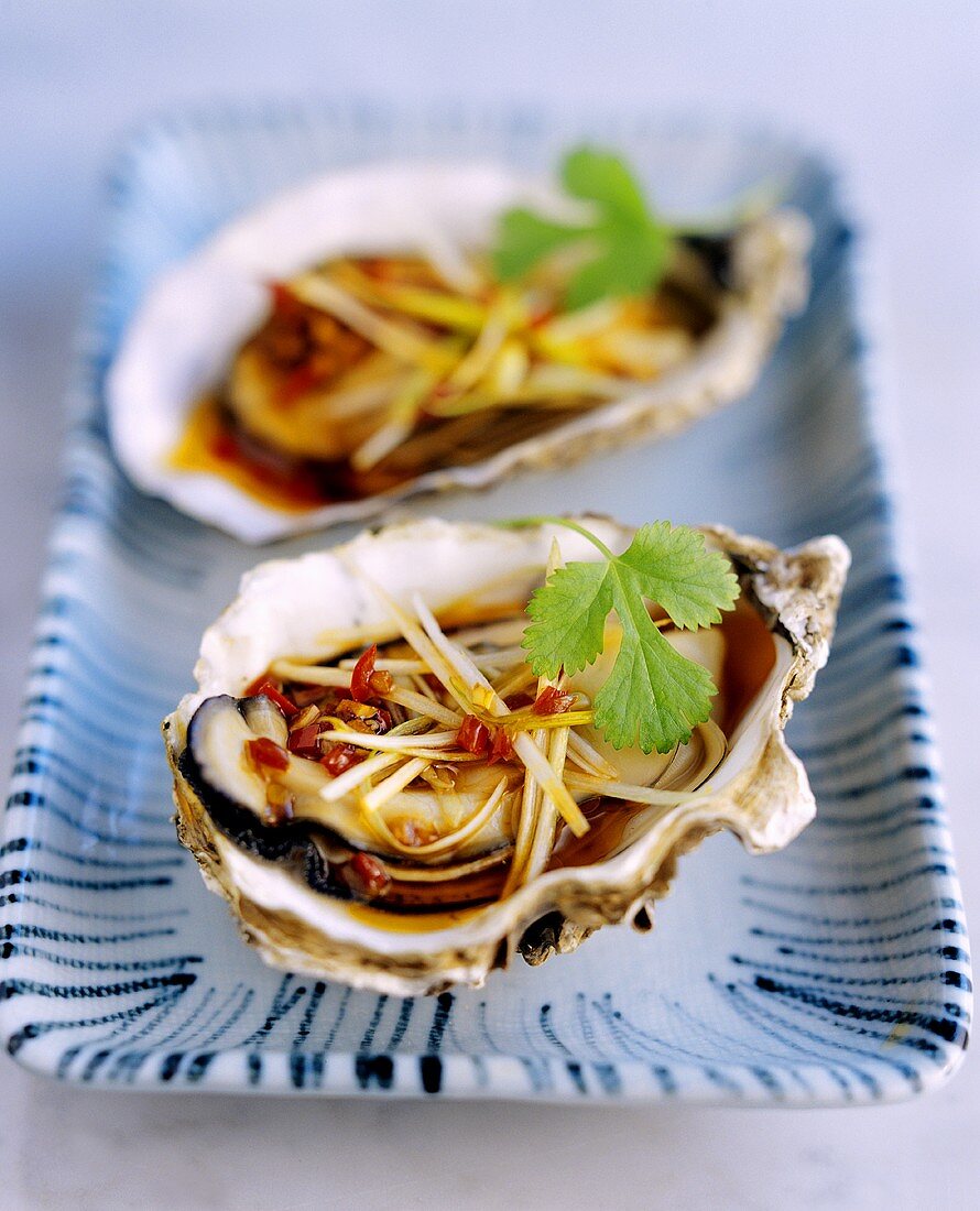 Steamed oysters with Chinese sauce