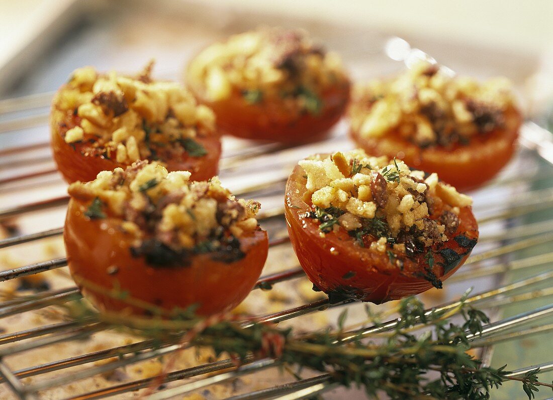 Grilled tomatoes with bread chip & olive crust (Tomates provencales, France)
